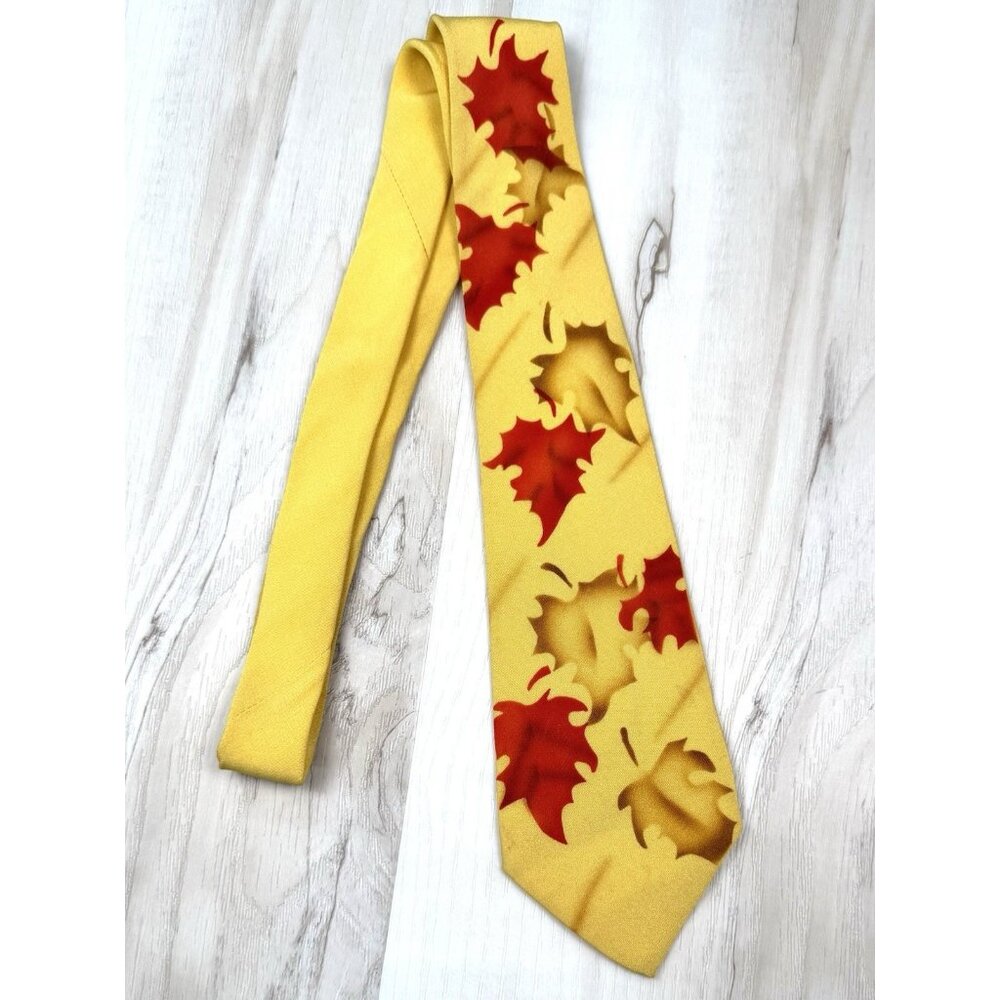 VTG MARMEN of California Hand Tailored Hand Painted NECK TIE Yellow Leaves Fall